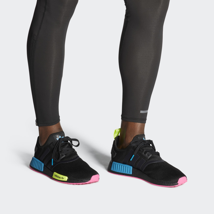 Sizing 阿迪达斯 NMD_R1 '荧光爆发' FY2749