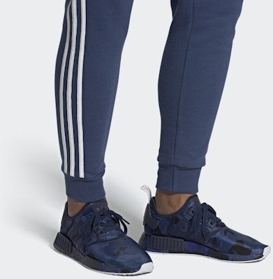 アディダス NMD_R1 「フラクタルカモ ネイビー」 EF4264 Sizing アディダス NMD_R1 「フラクタルカモ ネイビー」 EF4264