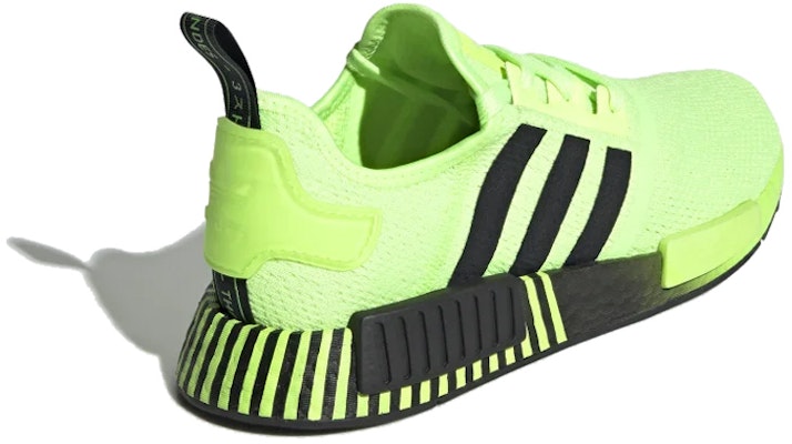 阿迪达斯 NMD_R1 "故障-信号绿" FV3647 Lookbook 阿迪达斯 NMD_R1 "故障-信号绿" FV3647