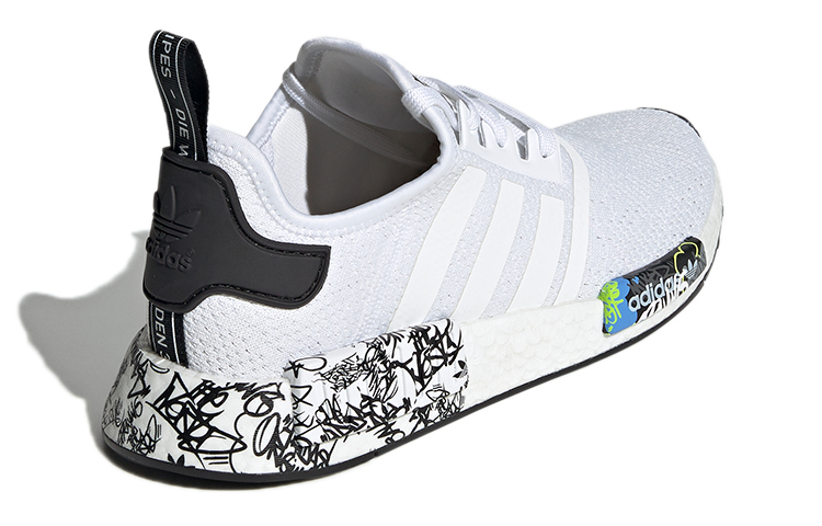 Shop 阿迪达斯 NMD_R1 '涂鸦插槽' EG7576
