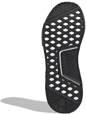 アディダス NMD_R1 "グラフィティプラグ" EG7576 Details for アディダス NMD_R1 "グラフィティプラグ" EG7576