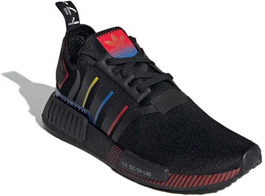 アディダス NMD_R1 オリンピックパック (黒) FY1434 Lookbook アディダス NMD_R1 オリンピックパック (黒) FY1434