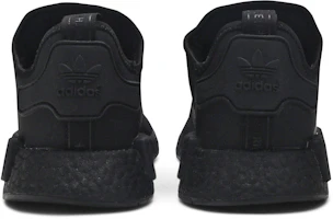 Sizing 阿迪达斯 NMD_R1 '全黑' FV9015