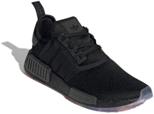 아디다스 NMD_R1 '트리플 블랙' GW8063 Lookbook 아디다스 NMD_R1 '트리플 블랙' GW8063