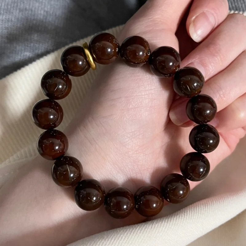 Order 阿迪达斯 NMD_R1 '白黑' S24031