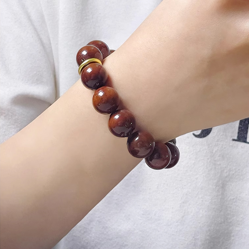 Shop 阿迪达斯 NMD_R1 '白黑' S24031