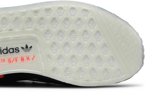 adidas NMD_R1 Spectoo 'Crew Navy Solar Red' Sepatu Pria GZ9262 Purchase adidas NMD_R1 Spectoo 'Crew Navy Solar Red' Sepatu Pria GZ9262