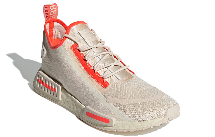 Lookbook 阿迪达斯 NMD_R1 Spectoo '象牙红' H05554