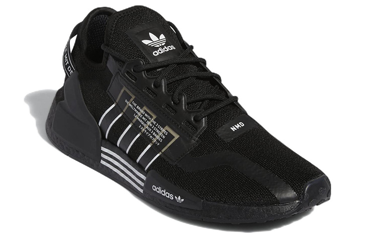 Lookbook adidas NMD_R1 V2 ''Noir Blanc'' GZ1998