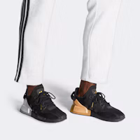 Sizing 阿迪达斯NMD_R1 V2 “奖牌” FY1141