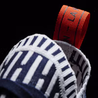 Details for 阿迪达斯 NMD_R2 PK 'Roni' 运动鞋 BB2909