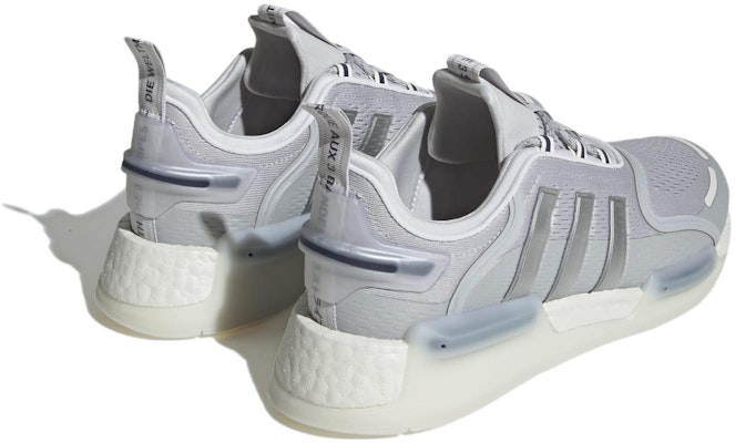 アディダス NMD_V3 ライトグレー/シルバーメタリック HQ4446 Shop アディダス NMD_V3 ライトグレー/シルバーメタリック HQ4446