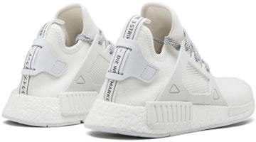 adidas NMD_XR1 トリプルホワイト (Footlocker EU限定) BY3052 Lookbook adidas NMD_XR1 トリプルホワイト (Footlocker EU限定) BY3052