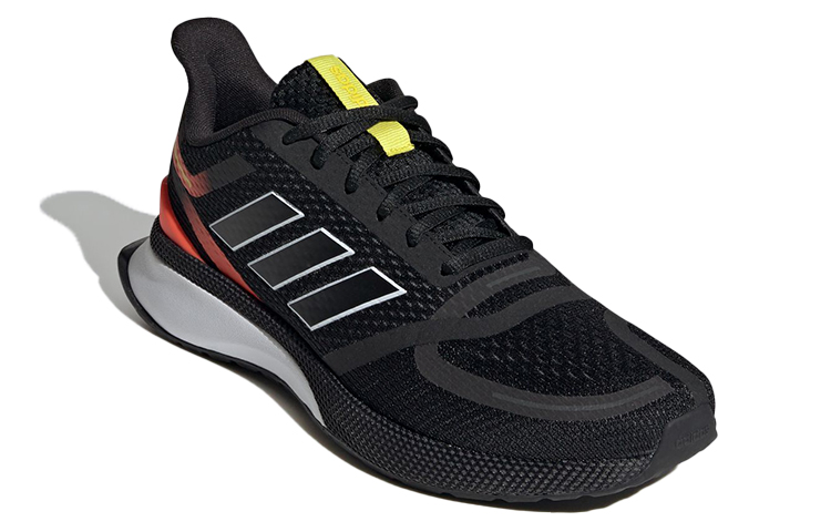 Lookbook adidas Nova Run ''Noir Rouge Solaire'' EG3165