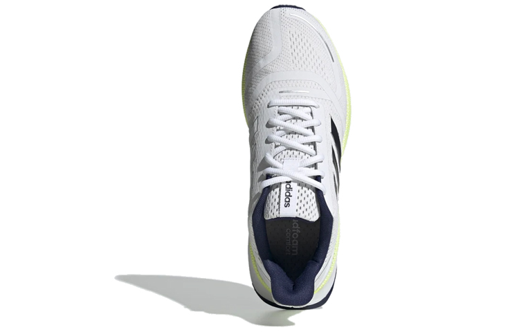 Shop adidas Nova Run 白灰黃