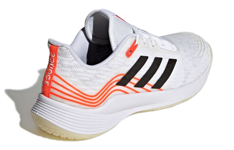 Shop adidas Novaflight Tokyo Volleyball 舒適輕便 低筒網球鞋 白黑紅