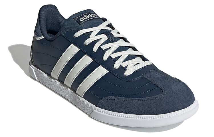 Lookbook adidas Okosu ''Blu Navy Crew'' H02031