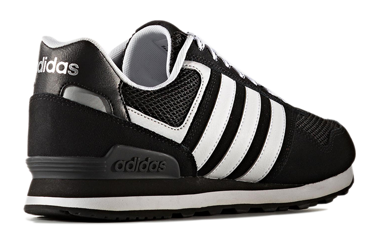 Shop 아디다스 오리지널 10K 블랙/화이트/실버 AW3854