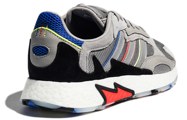 Shop adidas originals TRESC 2019 跑步透氣低幫運動休閒鞋 男女款 灰