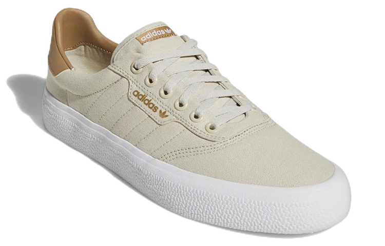 Lookbook 阿迪达斯原创 3MC Vulc '奶油黄白' GX2072