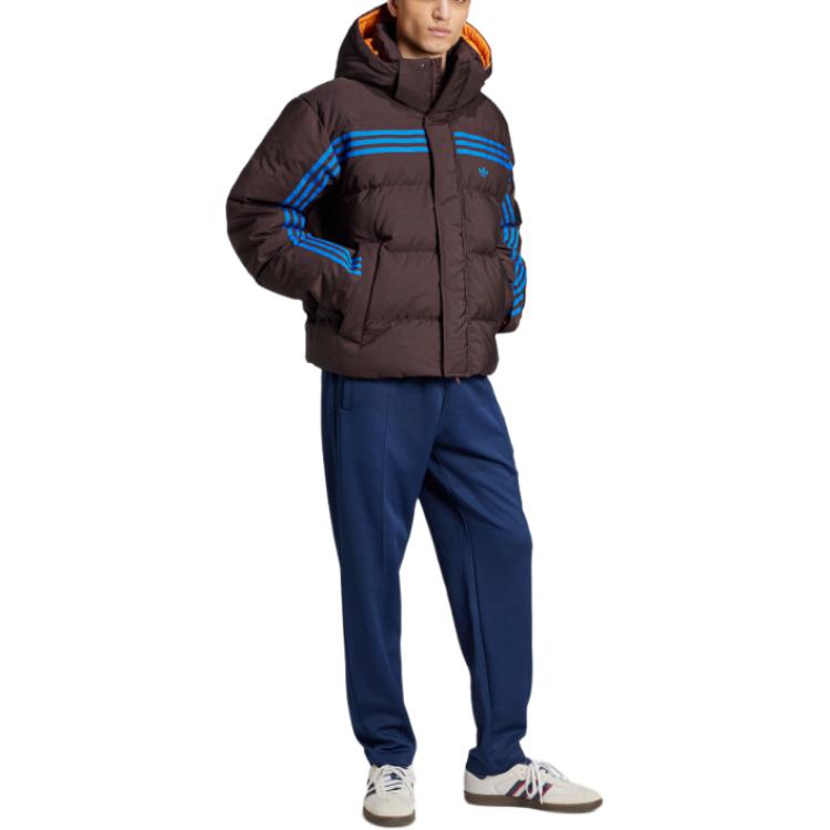 Lookbook Chaqueta Acolchada adidas Originals 70s FW24 Gris Oscuro Marrón - Estilo y Calidez. JL9556