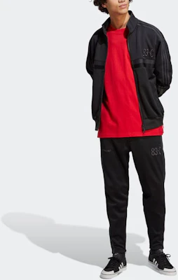 adidas Originals 83-C Blue Version Jaket Hitam dengan Strip Bordir IA2467 Lookbook adidas Originals 83-C Blue Version Jaket Hitam dengan Strip Bordir IA2467