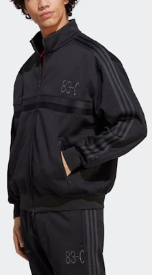 adidas Originals 83-C Blue Version Jaket Hitam dengan Strip Bordir IA2467 Purchase adidas Originals 83-C Blue Version Jaket Hitam dengan Strip Bordir IA2467