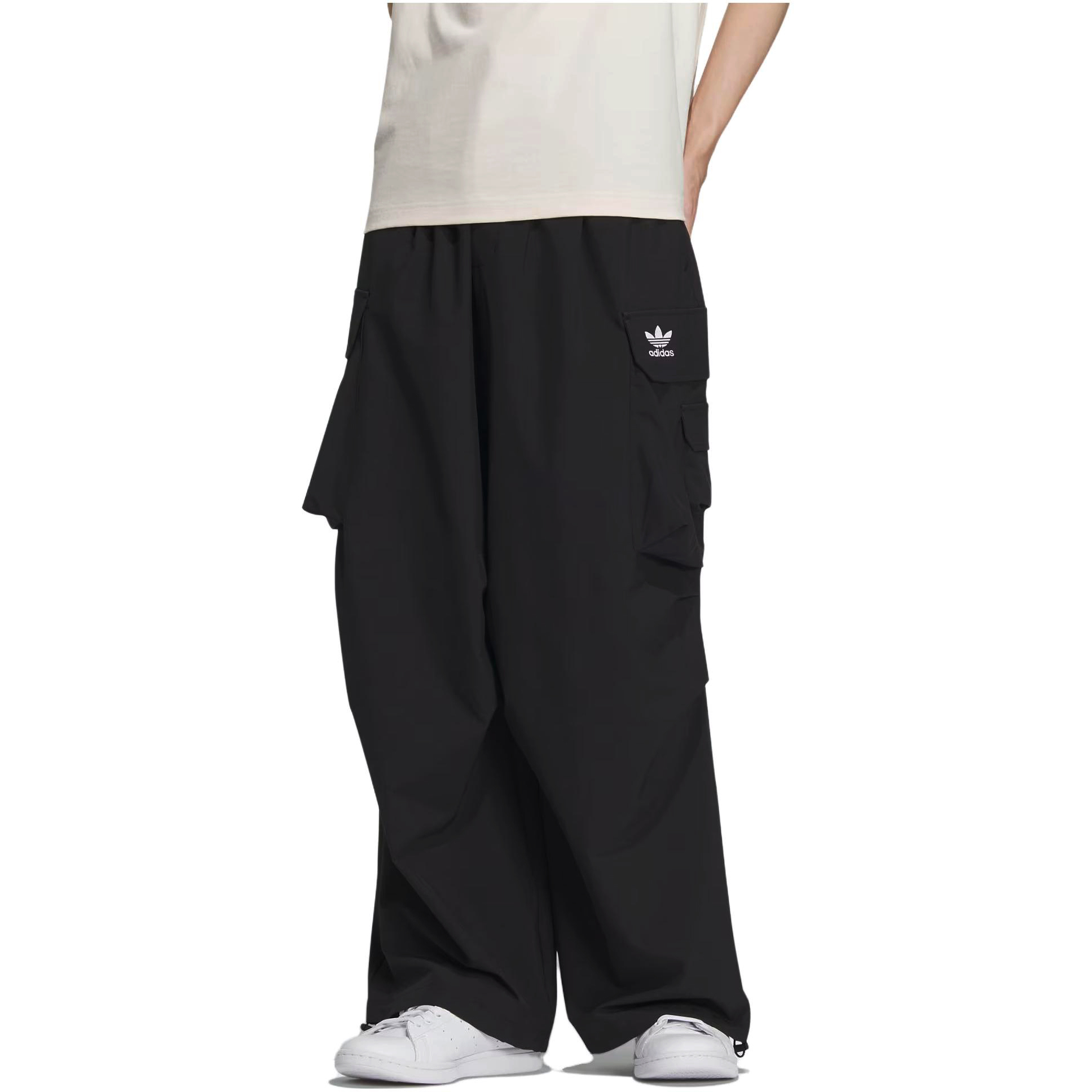 Purchase adidas Originals 黑色多口袋戰術工裝褲 寬鬆版型 IY9495