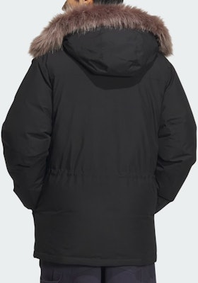 阿迪达斯Originals黑色连帽长款羽绒保暖外套。 JD3755 Shop 阿迪达斯Originals黑色连帽长款羽绒保暖外套。 JD3755