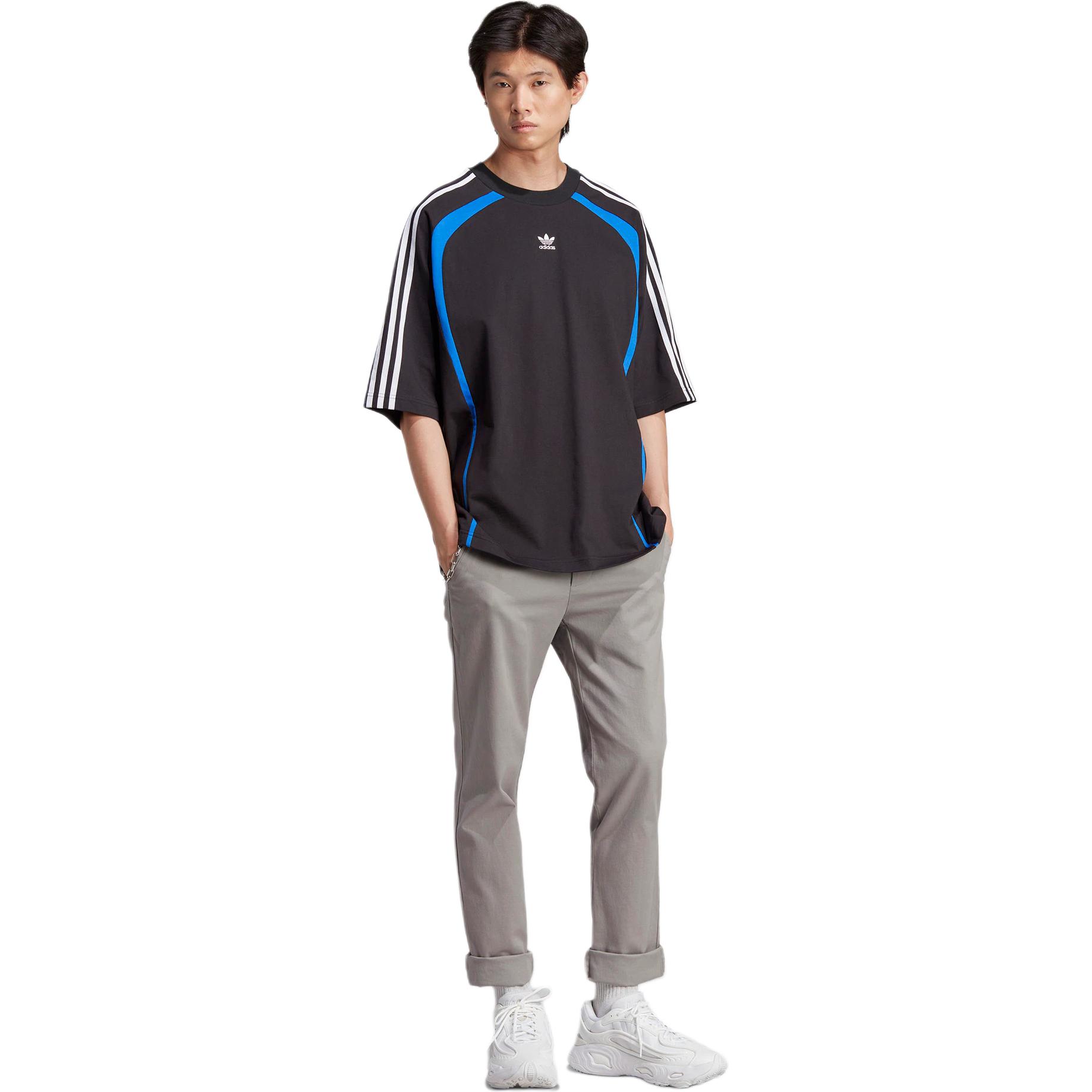 Purchase Camiseta adidas Originals Negra Logo Trefoil Bordado a Rayas Corte Suelto. IW3640