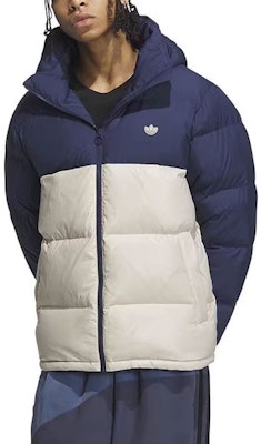 阿迪达斯 Originals 拼色连帽羽绒服 深靛蓝 IU4778 Lookbook 阿迪达斯 Originals 拼色连帽羽绒服 深靛蓝 IU4778