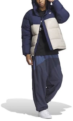 阿迪达斯 Originals 拼色连帽羽绒服 深靛蓝 IU4778 Purchase 阿迪达斯 Originals 拼色连帽羽绒服 深靛蓝 IU4778