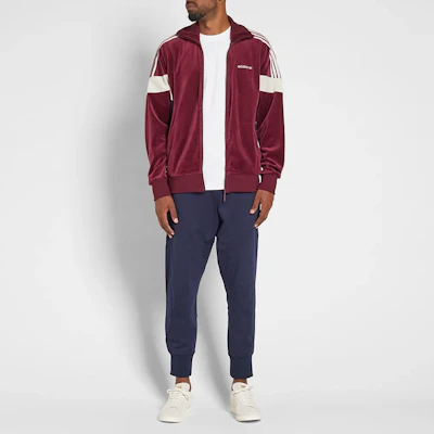 Jaket Track adidas Originals Logo Merah dengan 3 Garis. BR2284 Purchase Jaket Track adidas Originals Logo Merah dengan 3 Garis. BR2284