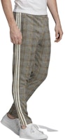 아디다스 오리지널 레트로 체크 무늬 스트레이트 핏 캐주얼 팬츠 - 그레이. ED6137 Lookbook 아디다스 오리지널 레트로 체크 무늬 스트레이트 핏 캐주얼 팬츠 - 그레이. ED6137