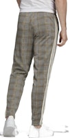 아디다스 오리지널 레트로 체크 무늬 스트레이트 핏 캐주얼 팬츠 - 그레이. ED6137 Shop 아디다스 오리지널 레트로 체크 무늬 스트레이트 핏 캐주얼 팬츠 - 그레이. ED6137