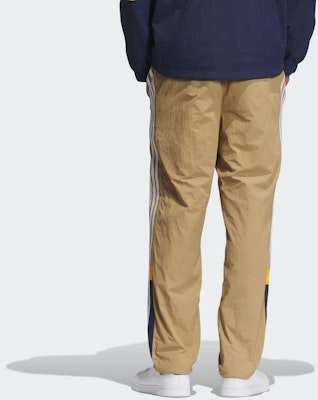adidas Originals Straight-Leg Track Pants Khaki Three-Stripes Design IN0999 Shop adidas Originals Straight-Leg Track Pants Khaki Three-Stripes Design IN0999
