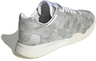 阿迪达斯原创 A.R. 训练鞋 '银灰色' EE5378 Lookbook 阿迪达斯原创 A.R. 训练鞋 '银灰色' EE5378