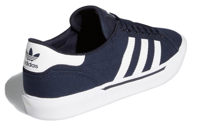 Shop 阿迪达斯经典 Abaca '传奇墨' H04976