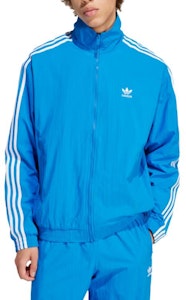 adidas Originals Adicolor 藍色復古條紋拉鍊運動外套。 IT2496 Lookbook adidas Originals Adicolor 藍色復古條紋拉鍊運動外套。 IT2496