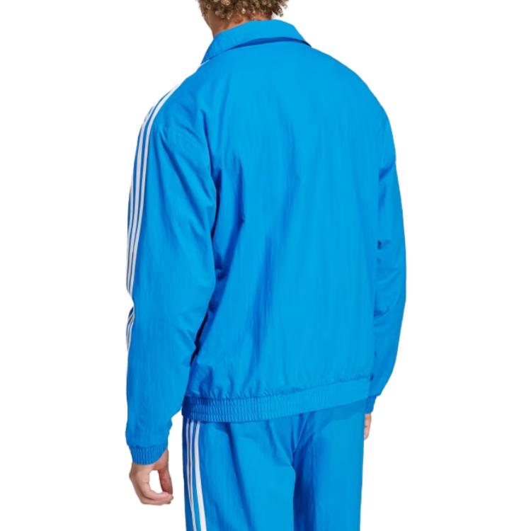 Shop 阿迪达斯三叶草复古蓝色条纹拉链运动夹克 IT2496