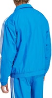 阿迪达斯三叶草复古蓝色条纹拉链运动夹克 IT2496 Shop 阿迪达斯三叶草复古蓝色条纹拉链运动夹克 IT2496