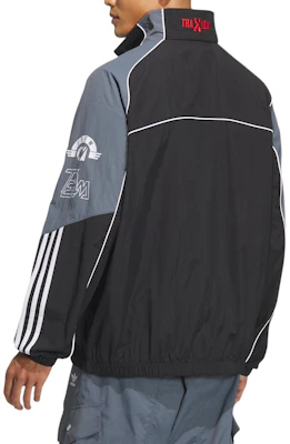 adidas Originals Adicolor Motorcore Retro Track Jacket Hitam Lelaki JL8406 Lookbook adidas Originals Adicolor Motorcore Retro Track Jacket Hitam Lelaki JL8406
