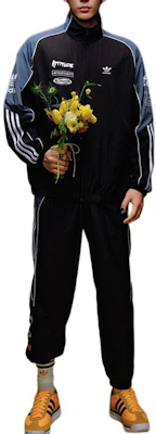 adidas Originals Adicolor Motorcore Retro Track Jacket Hitam Lelaki JL8406 Purchase adidas Originals Adicolor Motorcore Retro Track Jacket Hitam Lelaki JL8406