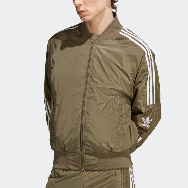 adidas Originals Adicolor Parley Logo Embroidered Track Jacket Olive Green Mens HS2089 圖 5