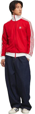 adidas Originals Adicolor Red Retro Track Jacket with 3-Stripes Design IM4511 Sizing adidas Originals Adicolor Red Retro Track Jacket with 3-Stripes Design IM4511