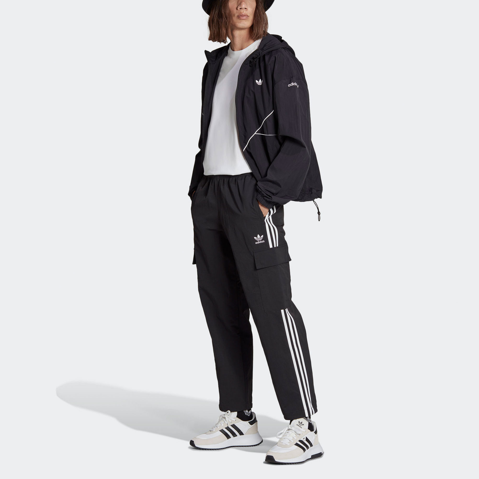 Lookbook adidas Originals Adicolor Seasonal Archive Vintage Logo Hoodie Jacket Black Men HR3322