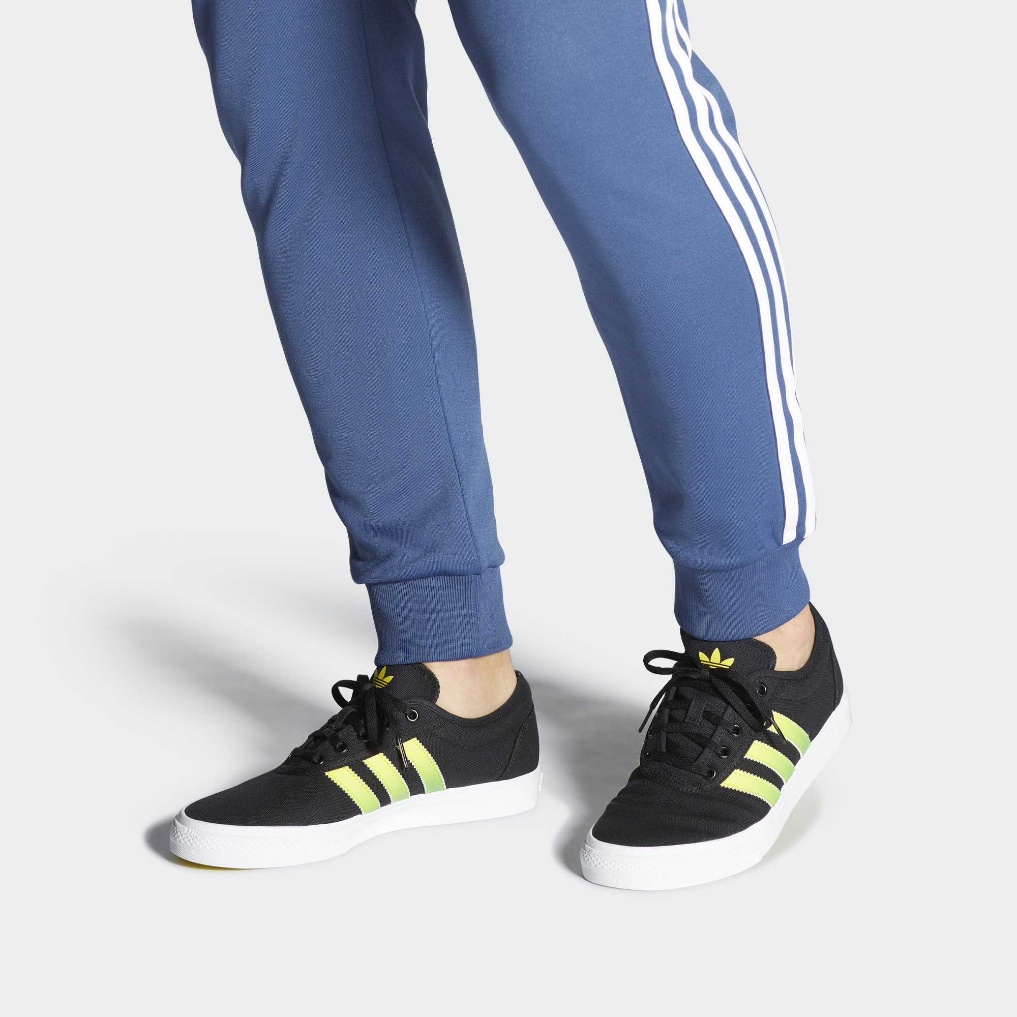 Sizing adidas Originals Adiease ''Nero Verde Bianco'' EG7847