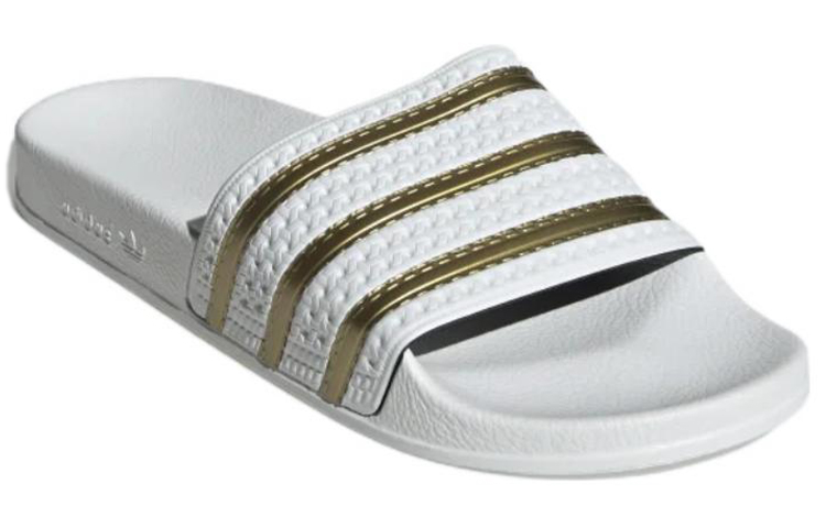 Lookbook Chanclas adidas Originals Adilette 'Cómodas y Duraderas Blancas' HQ3607