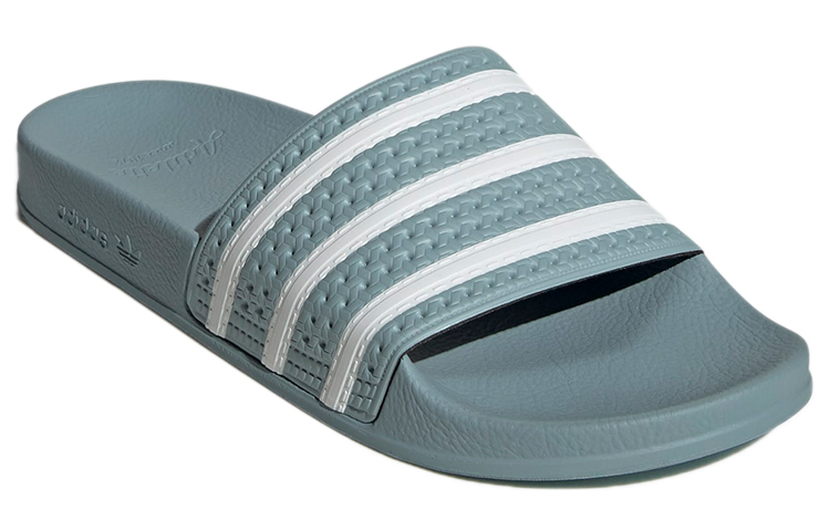 Lookbook 아디다스 오리지널 아딜렛 슬라이드 '라이트 블루' GY1311