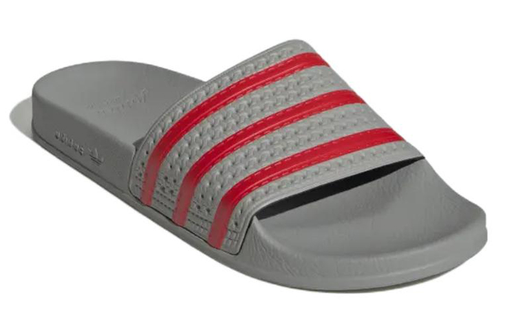 Lookbook adidas originals Adilette slides 休閒耐磨拖鞋 灰紅 男女共款